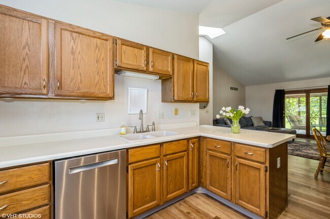 Building Photo - 1101 Cambria Ct