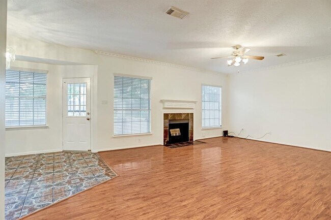 Foto del edificio - 12618 Duchess Ln