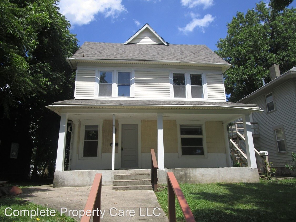 Primary Photo - 1506 E Main St