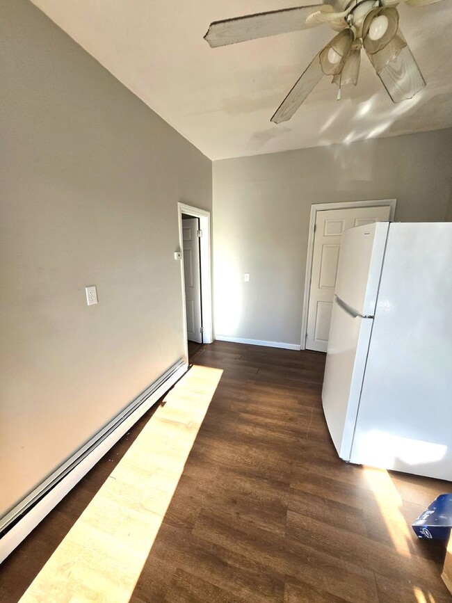 Building Photo - 316 Hawkins St