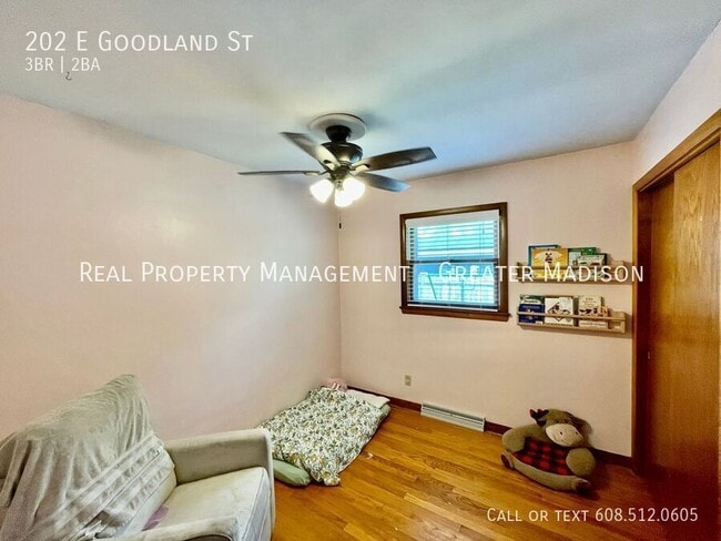 Building Photo - 202 E Goodland St