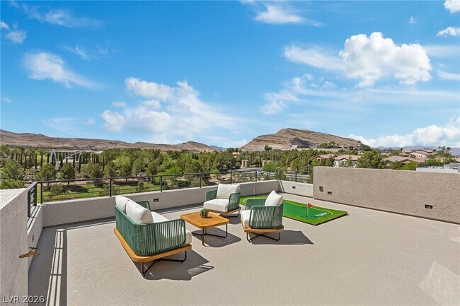 Building Photo - 4053 Heron Fairway Dr