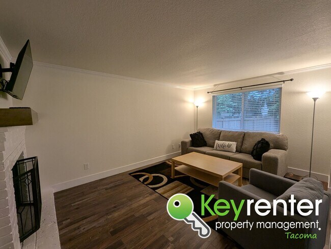 Foto del edificio - Modern 3 Bedroom, 2.5 Bathroom Fully Furnished Puyallup Duplex in Prime Location