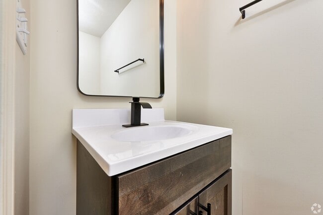 Interior Photo - Creekwood Townhomes