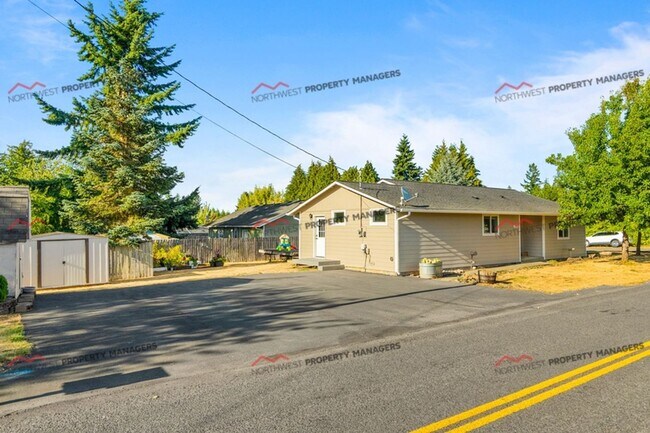 Foto del edificio - STATUS: AVAILABLE | R37 | $2495  **** MOVE IN SPECIAL ****