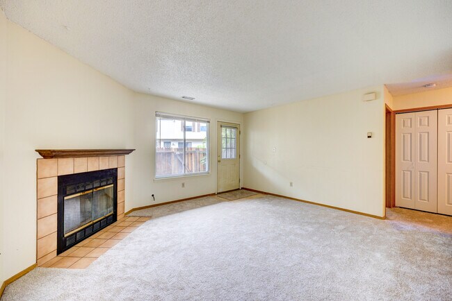 Foto del edificio - 4337 Hawks Lookout Ln
