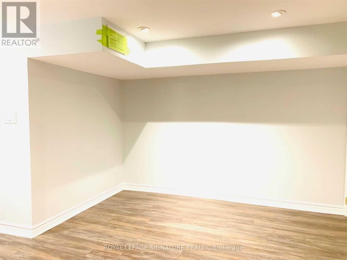 Building Photo - 101 Woodfern Dr