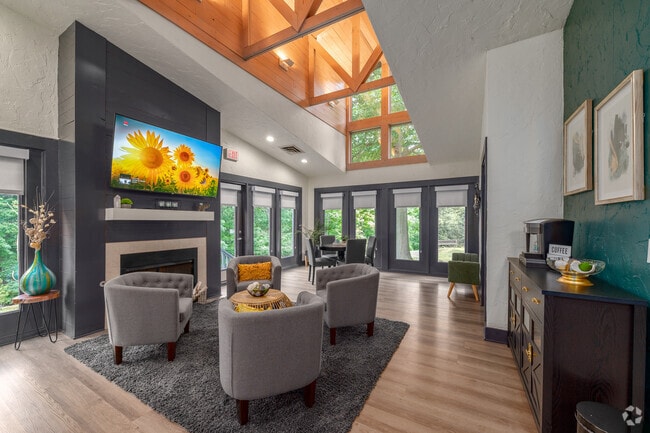 Lobby - Village in the Park Apartments