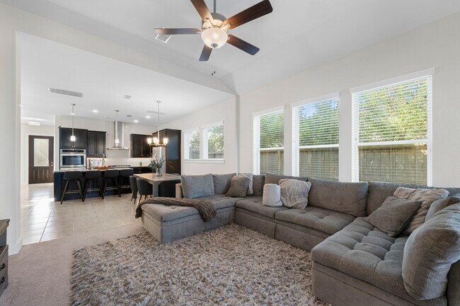 Foto del edificio - 28750 Shoalhaven Ct