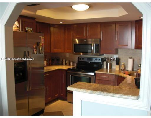 Foto del edificio - 2750 NE 183rd St