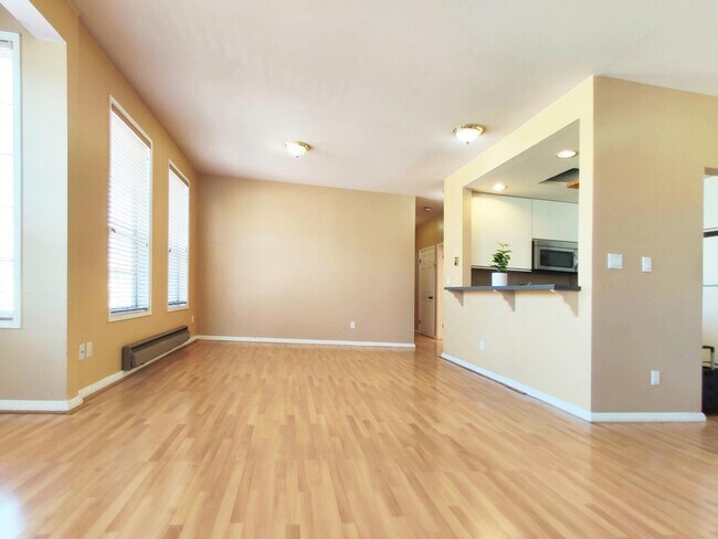 Building Photo - 2 Amazon Ave