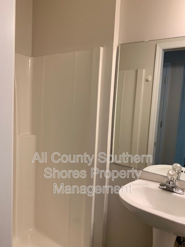 Foto del edificio - 348 Sunnyside Ave