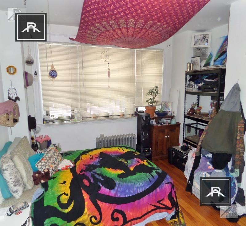 Foto principal - 4 bedroom in Brighton MA 02135