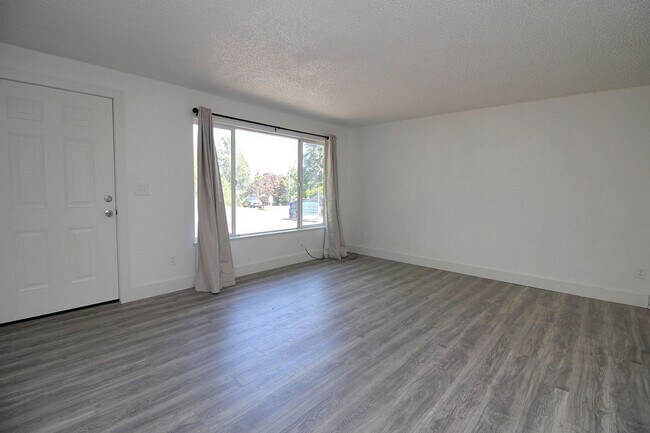 Foto del edificio - 1127-1127 NE 183rd Ave
