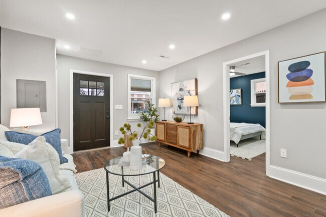 Sala de estar - 612 44th St NE