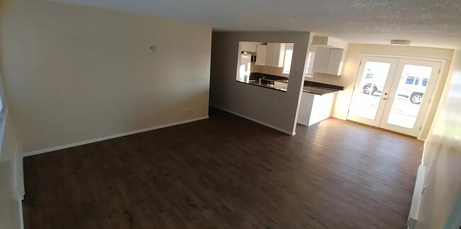 Building Photo - 373 White Cloud Dr