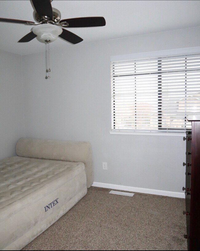 Building Photo - 5120 Almsbury Dr