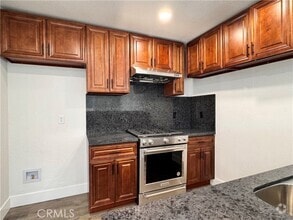 Building Photo - 4563 Bridgeview Ave