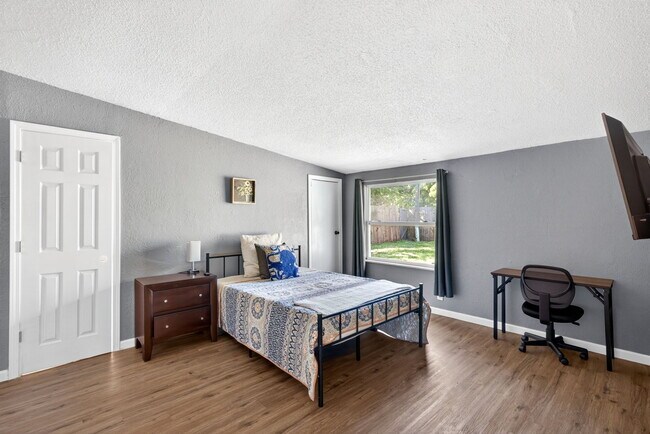 Building Photo - 2159 Gerard Ct