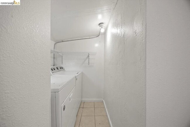 Building Photo - 1261 61st St