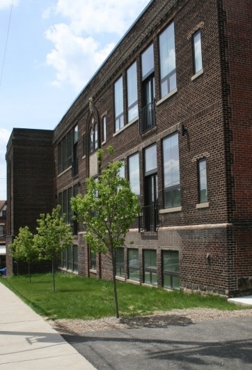 Primary Photo - Hyacinth Place