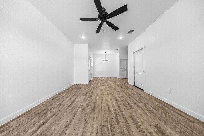 Foto del edificio - 3709 Canvasback Rd