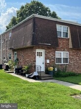 Building Photo - 16 Apel Ave