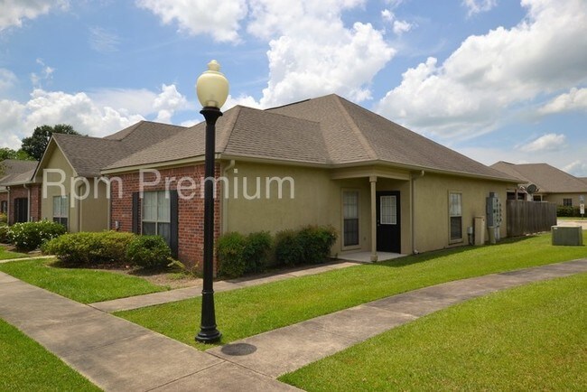 4000 Mchugh Rd Unit Lot 22 Zachary La 70791 Condo For Rent In