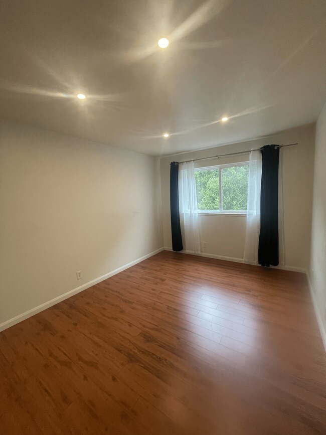 Foto del edificio - 8079 Greenridge Dr