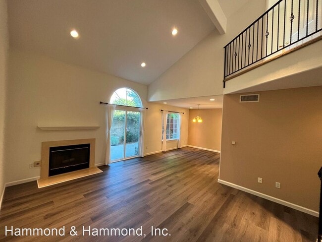 Building Photo - 2 br, 2.5 bath House - 17740 Merridy St. #22