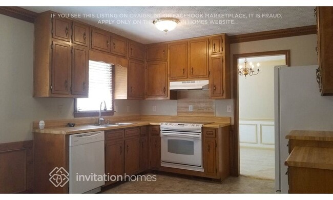 Building Photo - 2944 Blankenship Loop SW