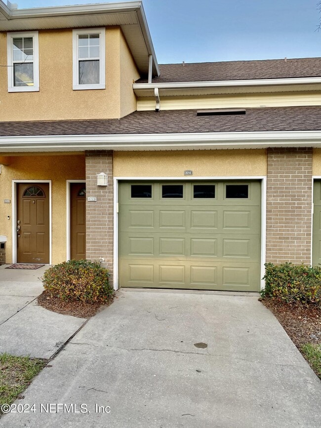Building Photo - 5663 Greenland Rd