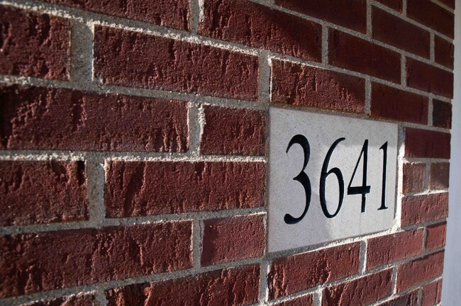 Foto del edificio - 3641 Grimes Dr