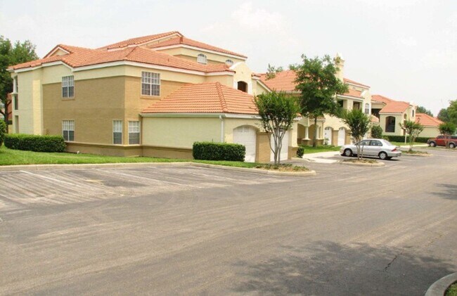 Foto del edificio - Your Orlando Retreat – 2BR Condo with Luxury Community Amenities