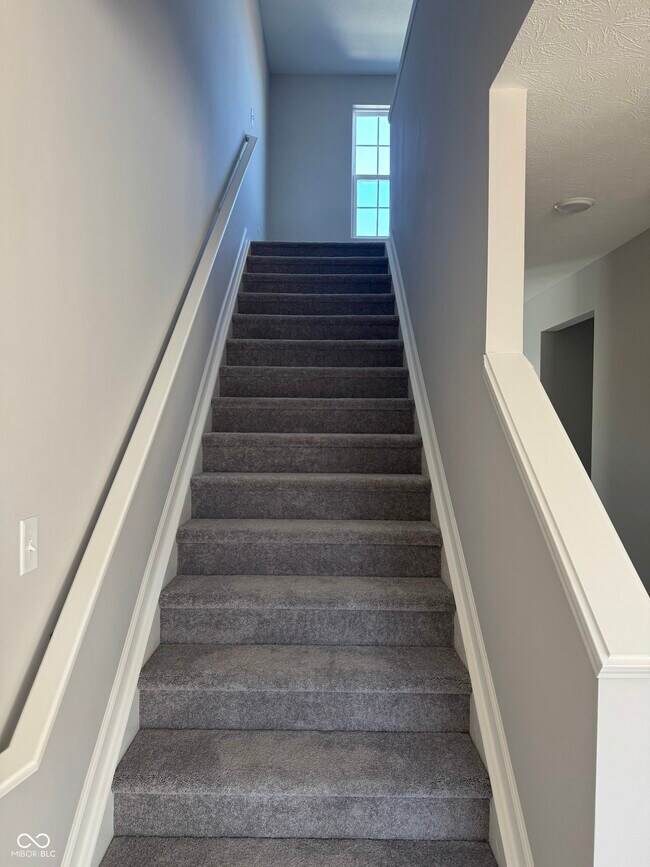 Foto del edificio - 3907 Sterling Dr
