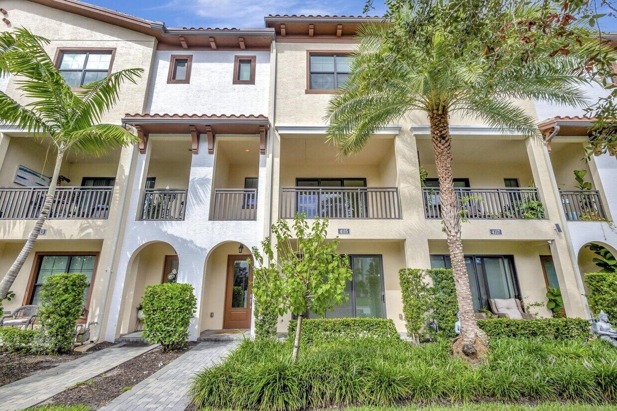 Foto principal - 4115 Faraday Wy