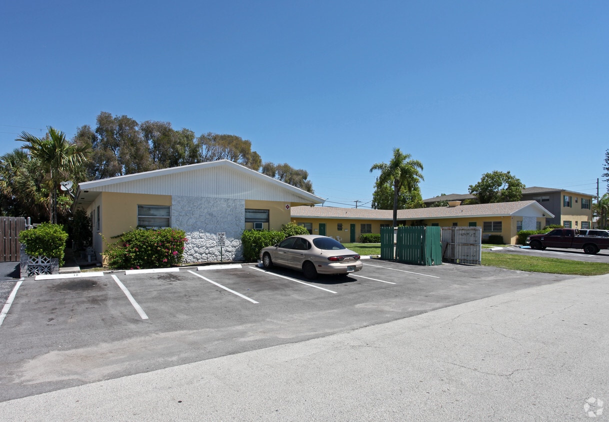 Primary Photo - 1009 NW 30th Ct