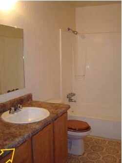  - 1061 Meadowlark Court SE