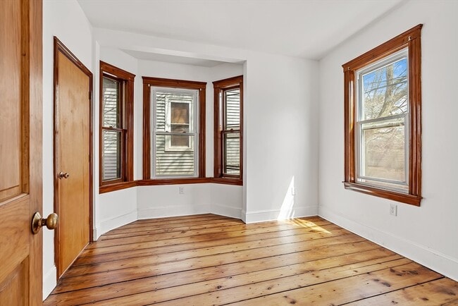 Building Photo - 181-183-183 Lamartine St
