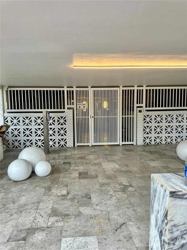 Foto del edificio - 401 Ocean Dr