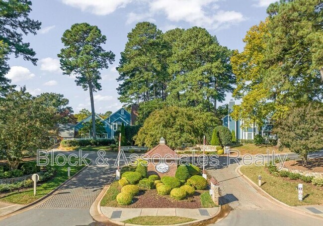 Foto del edificio - 7503 Wellesley Park S