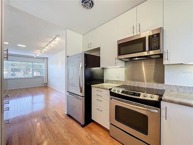 Foto del edificio - 640 N Park Ave