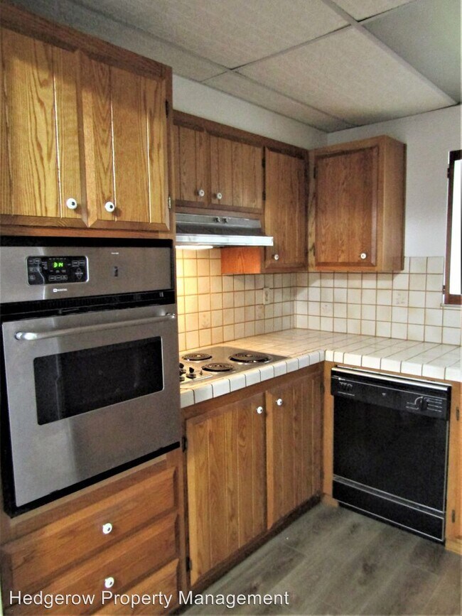 Building Photo - 4 br, 2 bath House - 3817 Yosemite Street