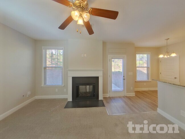 Foto del edificio - 500 Kirkland Dr