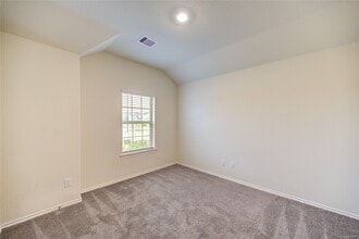 Building Photo - 18907 Via Flora Dr