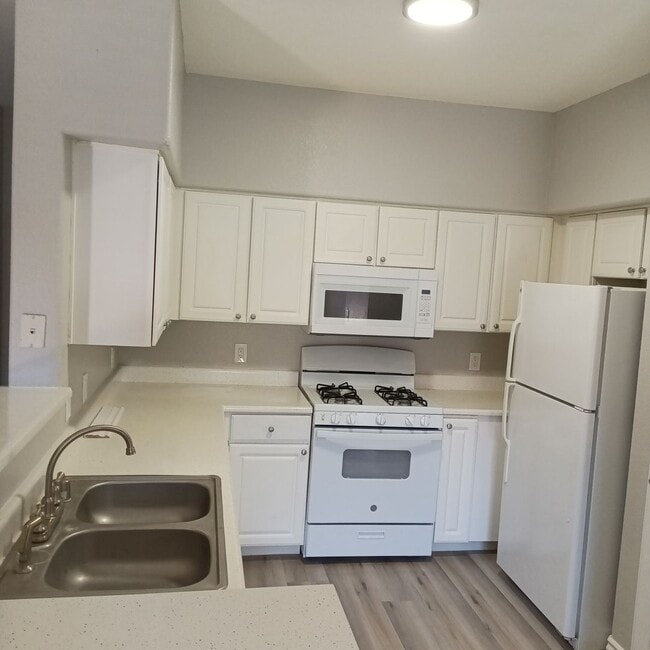 Building Photo - Las Vegas Blvd. 1239