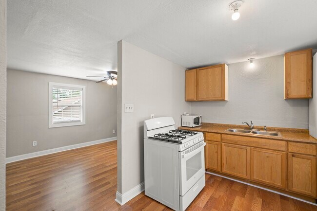 Foto del edificio - 303 Linwood St