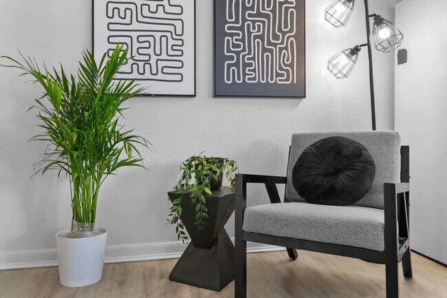 Building Photo - 2401 Gordon St