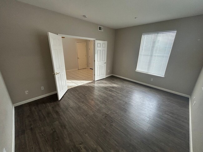 Building Photo - Spacious 3-Bedroom Home with Large Office and Loft