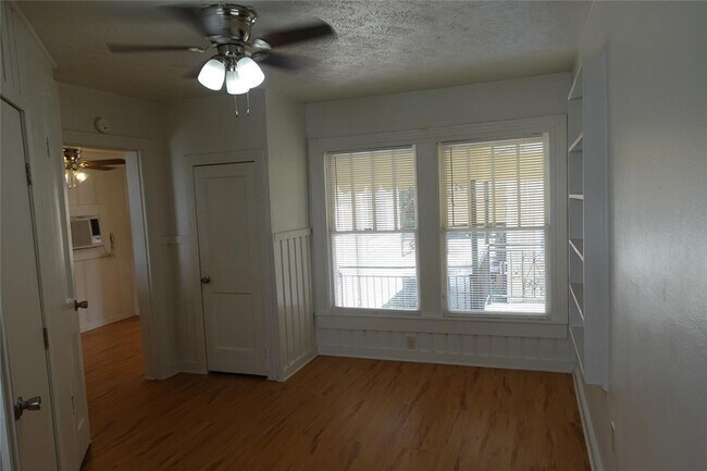 Foto del edificio - 307 Stratford St